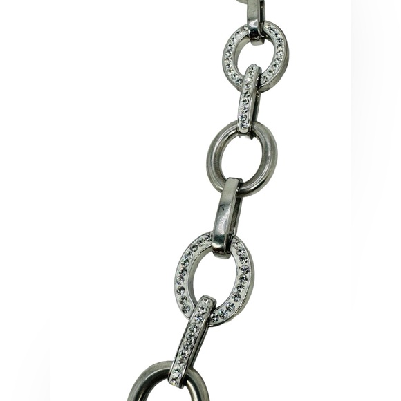 Swarovski Bracelet Crystal Pave Circles 7.5 inches Silver Tone Toggle - Picture 3 of 6